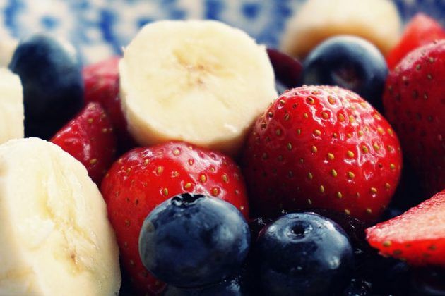 fruits banana strawberry